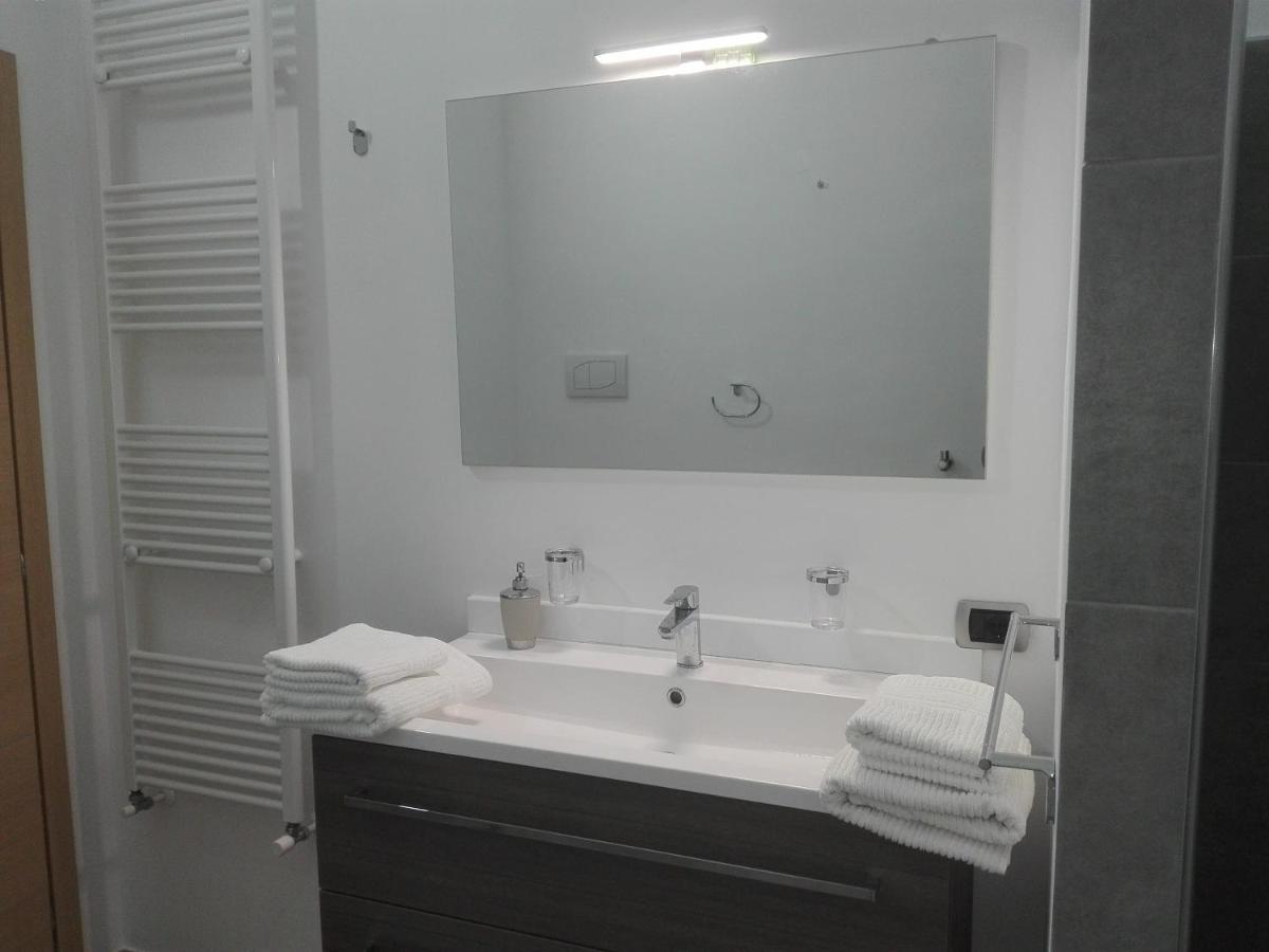 Villa Santoro Ai Tre Ulivi Con Piscina Privata Caiazzo Exterior foto